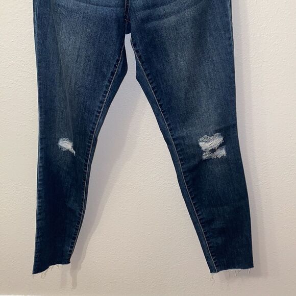 Jessica Simpson Maternity Jeans Skinny Ankle distressed Size Small Blue casual - Picture 2 of 9